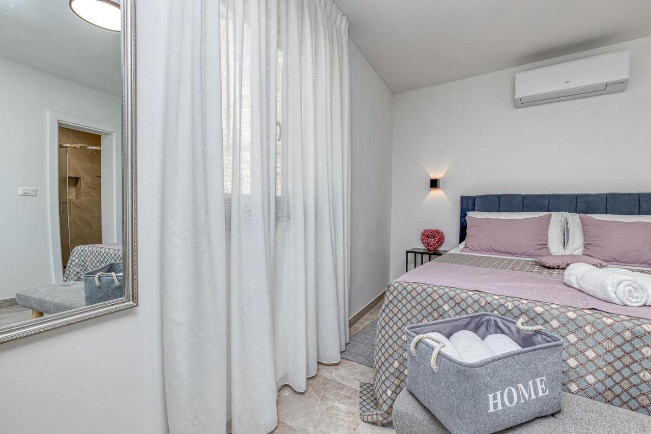 Rooms Nilda Musalez Εξωτερικό φωτογραφία