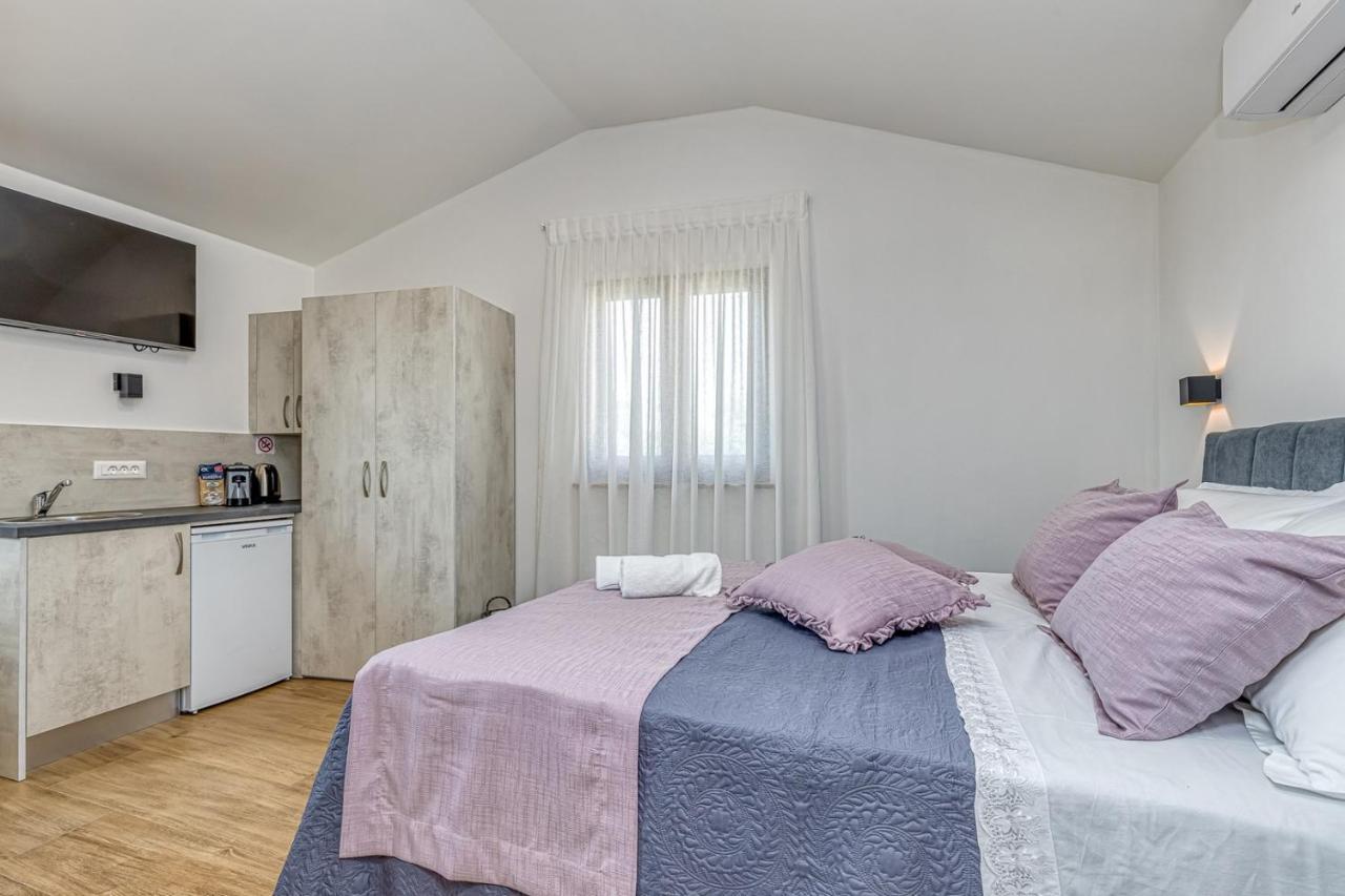 Rooms Nilda Musalez Εξωτερικό φωτογραφία